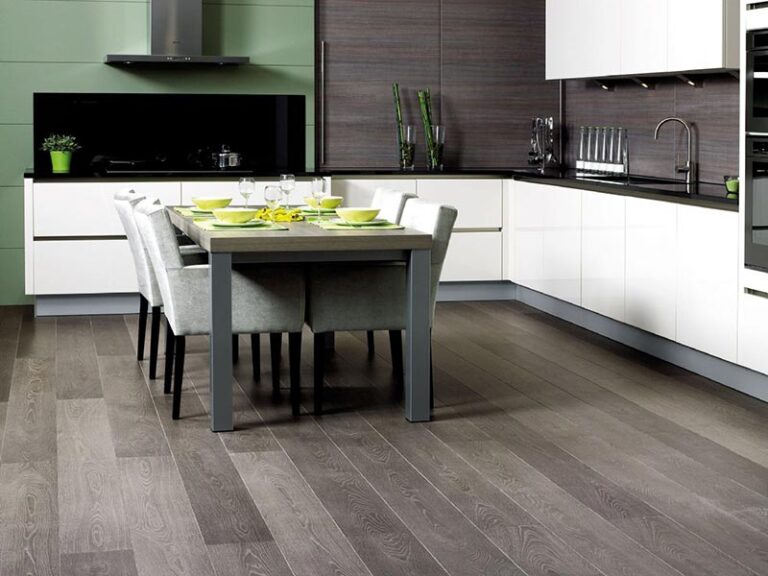 Parquets, stratifiés, sols souples Pour un style contemporain, osez le parquet Quick Step Largo