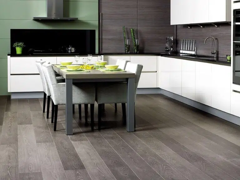 Parquets, stratifiés, sols souples Pour un style contemporain, osez le parquet Quick Step Largo
